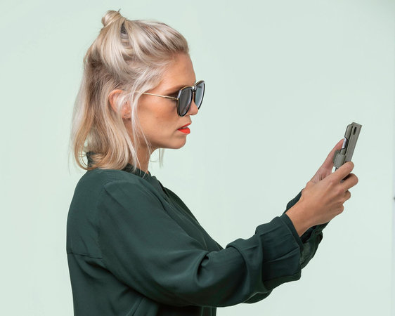 MODE - Puzdro New York pre iPhone X/Xs, olive green