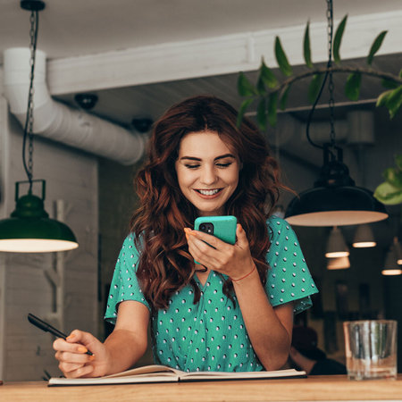 Fonex - Puzdro G-MOOD pre iPhone 13 Pro, zelená