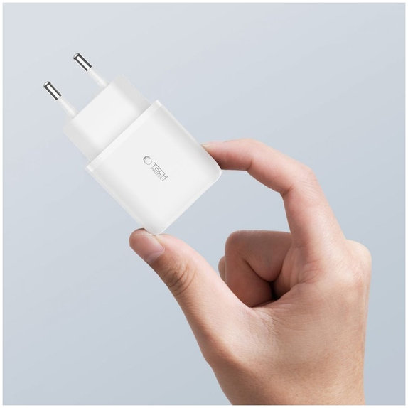 Sieťová nabíjačka C20W 2-PORT PD 20W / QC3.0 + USB-C Cable, biela, Tech-Protect