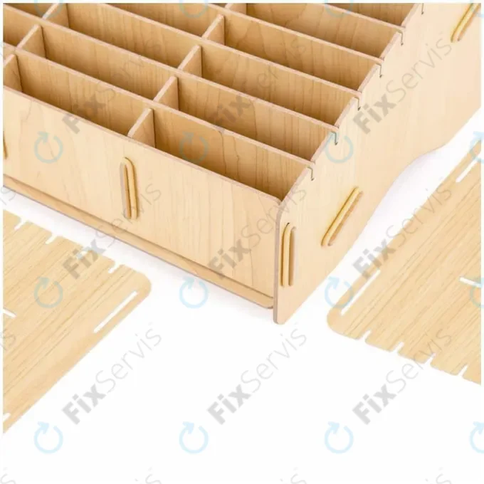 Univerzálny drevený stojan / organizér pre telefóny s 24 priehradkami