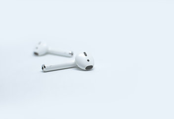 Ako nastaviť náhradné slúchadlá AirPods alebo nabíjacie puzdro