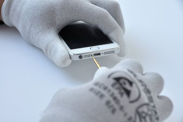 Demontovanie Pentalobe skrutiek