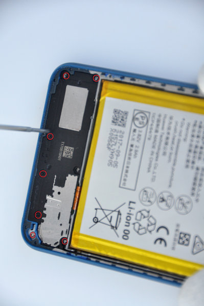 Demontáž reproduktora