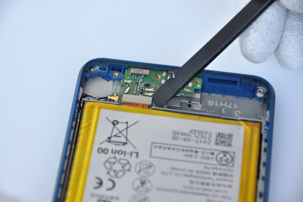 Demontáž nabíjacieho modulu