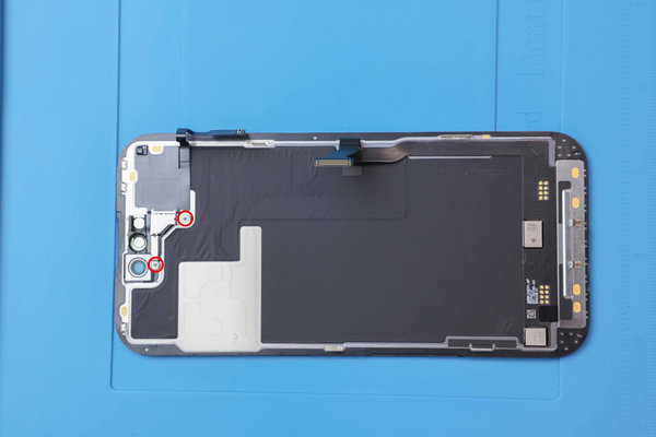 Odpojenie držiaka predného snímača