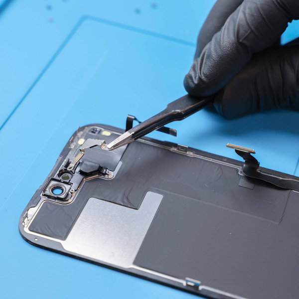 Demontáž držiaka predného snímača