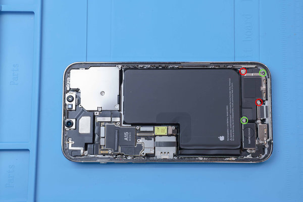 Odskrutkovanie reproduktora