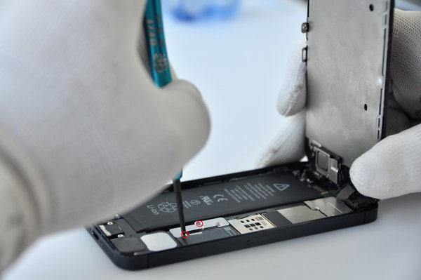 Odpojenie LCD konektora