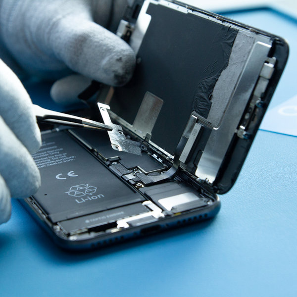 Odstránenie držiaka flex kábla