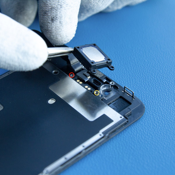 Odmontovanie reproduktora sláchadla