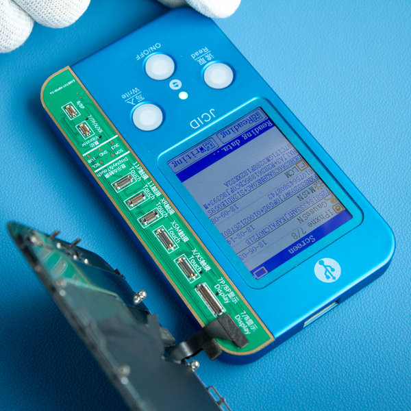 Skpírovanie True Tone funkcie do nového displeja