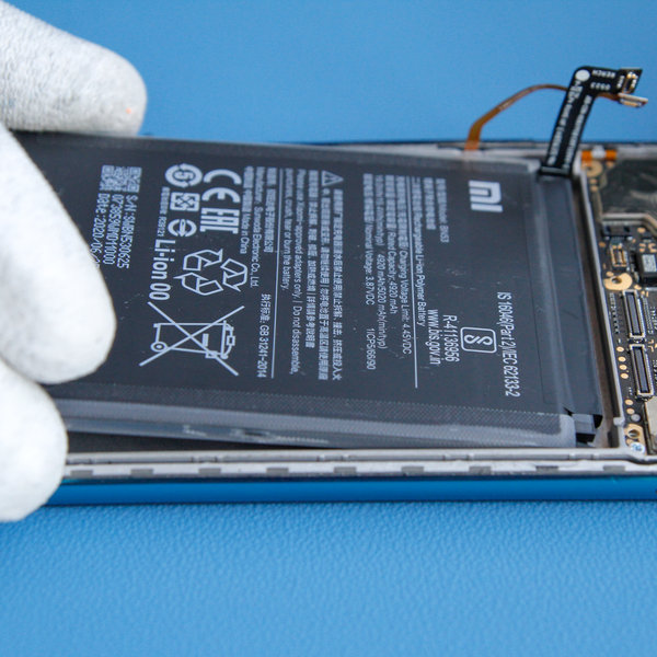 Vloženie novej batérie