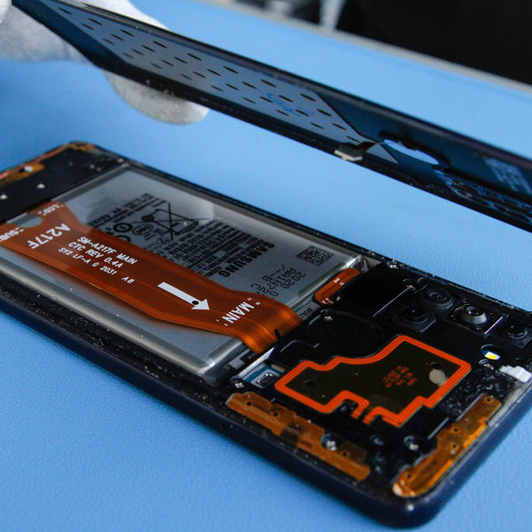 Odstránenie zadného krytu