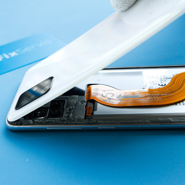 Odstránenie zadného krytu