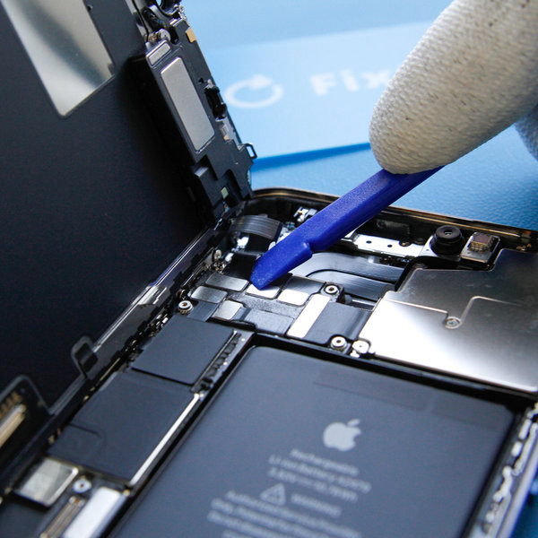 Odpojenie konektora predného snímača