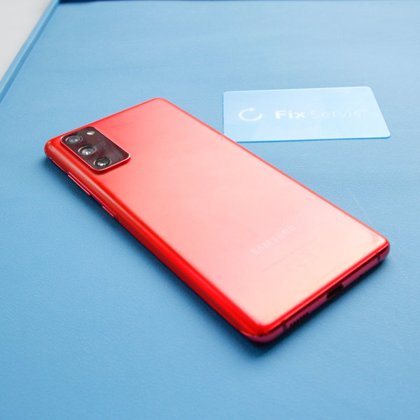 Nasadenie zadného krytu