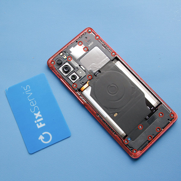 Odmontovanie stredného rámu