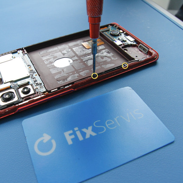 Odmontovanie držiaka na antény