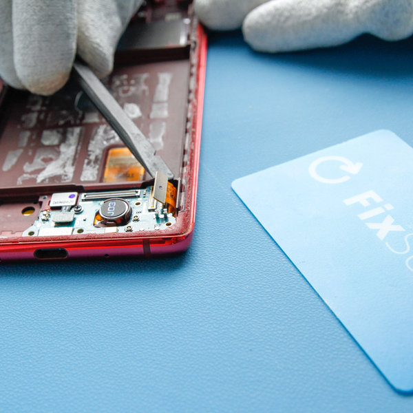 Odpojenie flex kábla USB dosky