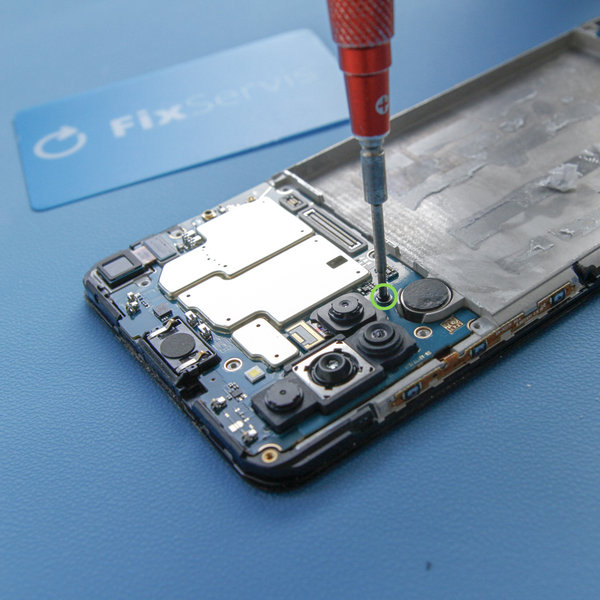 Demontáž základnej dosky