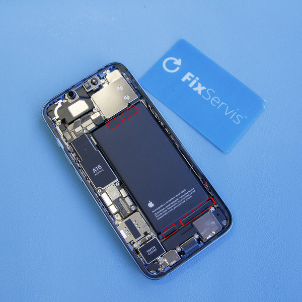 Odlepenie lepiacich úchytiek