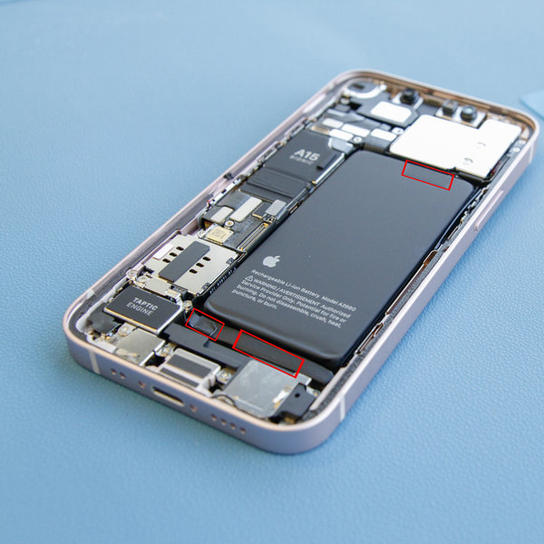 Odlepenie lepiacich úchytiek