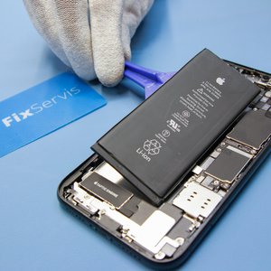Apple iPhone XR
