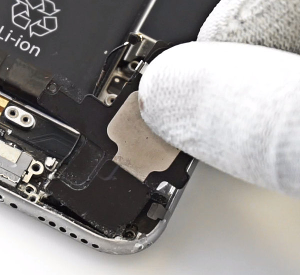 Demontáž reproduktora