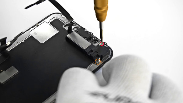 Demontáž skrutiek s reproduktorom/senzormi